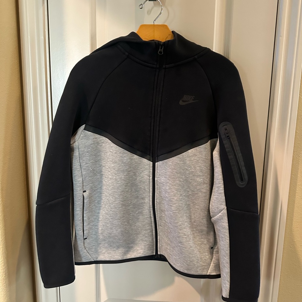 Nike Black and Gray Full-Zip Jacket